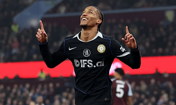 Hattrick Joao Pedro Bawa Chelsea Hajar Aston Villa