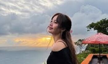 Lisa BLACKPINK Enjoy Liburan di Bali, Main ATV hingga Santai Bareng Kucing