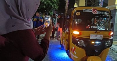 Pawai Bajaj Meriahkan Malam Takbiran di Semarang 1 Pawai Bajaj Meriahkan Malam Takbiran di Semarang