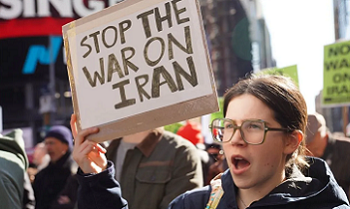 Iran Luncurkan Gelombang Rudal Baru ke Israel dan Pangkalan AS