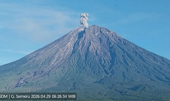 Aktivitas Gunung Semeru Masih Didominasi Gempa Letusan