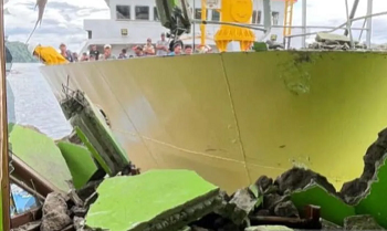 Pelni Pastikan Perbaiki Rumah Warga Tertabrak Kapal di Maluku