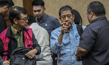 Mantan Dirut Patra Niaga Jalani Sidang Tuntutan Korupsi Minyak