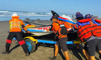 Tim SAR Gabungan Cari Korban Tenggelam di Parangtritis