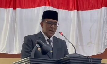 Bupati Zulkarnain Paparkan LKPJ 2025 di Paripurna DPRD Maluku Tengah