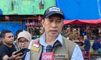 Bos Bulog Dicurhati Pedagang soal Harga Plastik Naik Gila-gilaan