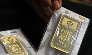 Emas Antam Turun Rp15.000 per Gram