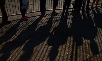 Ngeri... Dua Sektor Industri Ini Dibayangi PHK Sampai 9.000 Orang