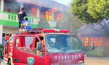 SD Negeri 1 Namlea Terbakar, Sejumlah Ruang Kelas dan Kantor Ludes