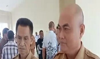Bupati Aru Larang Penggunaan Pasir Pantai dan Terumbu Karang untuk Konstruksi