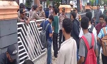 Mahasiswa Desak Mantan Sekwan Didiskualifikasi dari Bursa Calon Sekkot Ambon
