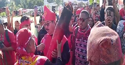 Obor Pattimura Kembali Menyala pada HUT ke-209 di Saparua 1 Obor Pattimura Kembali Menyala pada HUT ke-209 di Saparua