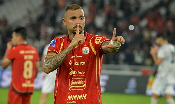 Almeida Fokus Sapu Bersih Laga Sisa Persija