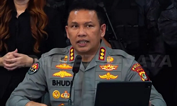 Polisi Selidiki Dugaan Pria Dilempar dari Lantai Dua di Jakbar