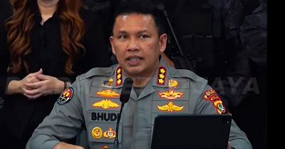 Polisi Selidiki Dugaan Pria Dilempar dari Lantai Dua di Jakbar 1 Polisi Selidiki Dugaan Pria Dilempar dari Lantai Dua di Jakbar