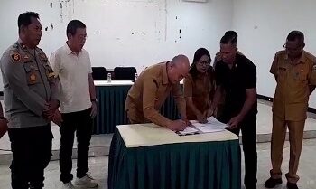 Pemkab Aru dan Asosiasi Nelayan Teken MoU Kemudahan Izin Kapal dan BBM