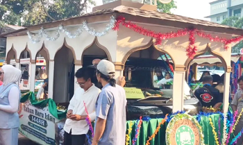 Seratusan Mobil Hias Semarakkan Tahun Baru Islam di Jaktim