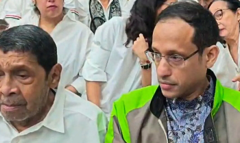 Nadiem Kenakan Jaket Ojol Saat Sidang Pleidoi