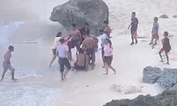 Dua Anggota TNI dan Polri Gugur Saat Selamatkan Siswa SMP Tenggelam di Pantai Tanjung Nirun Watfar