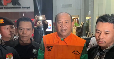 KPK: Bupati Langkat Terima Rp3,5 M dari Kepsek hingga Seragam 1 KPK: Bupati Langkat Terima Rp3,5 M dari Kepsek hingga Seragam