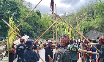 Masyarakat Adat Buru Pasang Sasi di Gunung Botak, Larang Aktivitas Tambang Ilegal