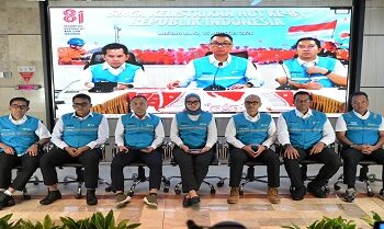 Dirut PLN Kawal Langsung Kelistrikan Nasional Jelang HUT ke-81 Kemerdekaan RI dari Posko NTT 2 Dirut PLN Kawal Langsung Kelistrikan Nasional Jelang HUT ke-81 Kemerdekaan RI dari Posko NTT